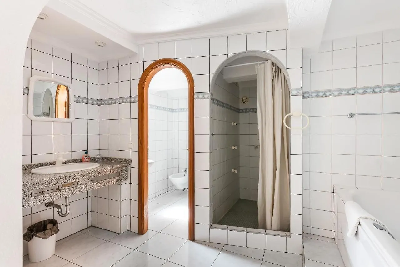 Liberty Cottage Suite Close Pool דירה אדחה