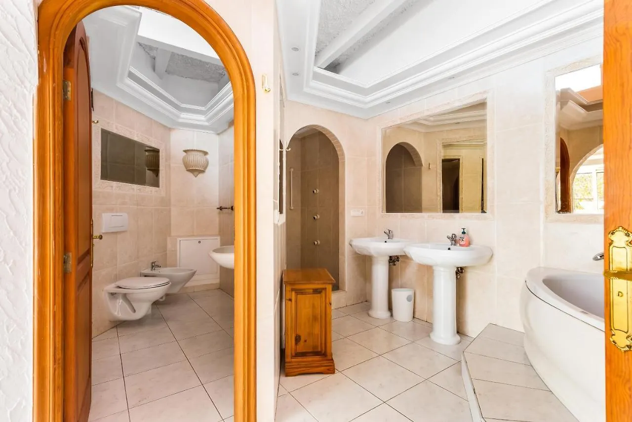 Liberty Cottage Suite Close Pool 0*, Costa Adeje (Tenerife) Spain
